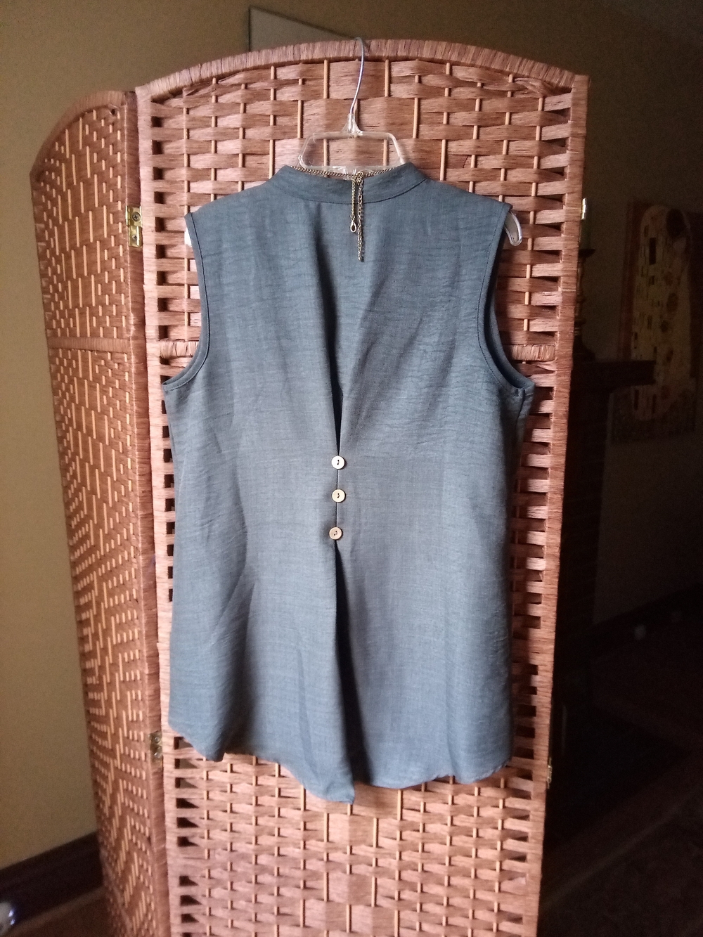 SLEEVELESS OLIVE GREEN WOMEN'S TUNIC TOP(NWOT)